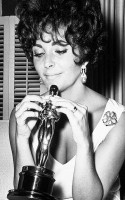 /album/kepgaleria-2-kezdolapon-mindenbol/elizabethtaylor-jpg/